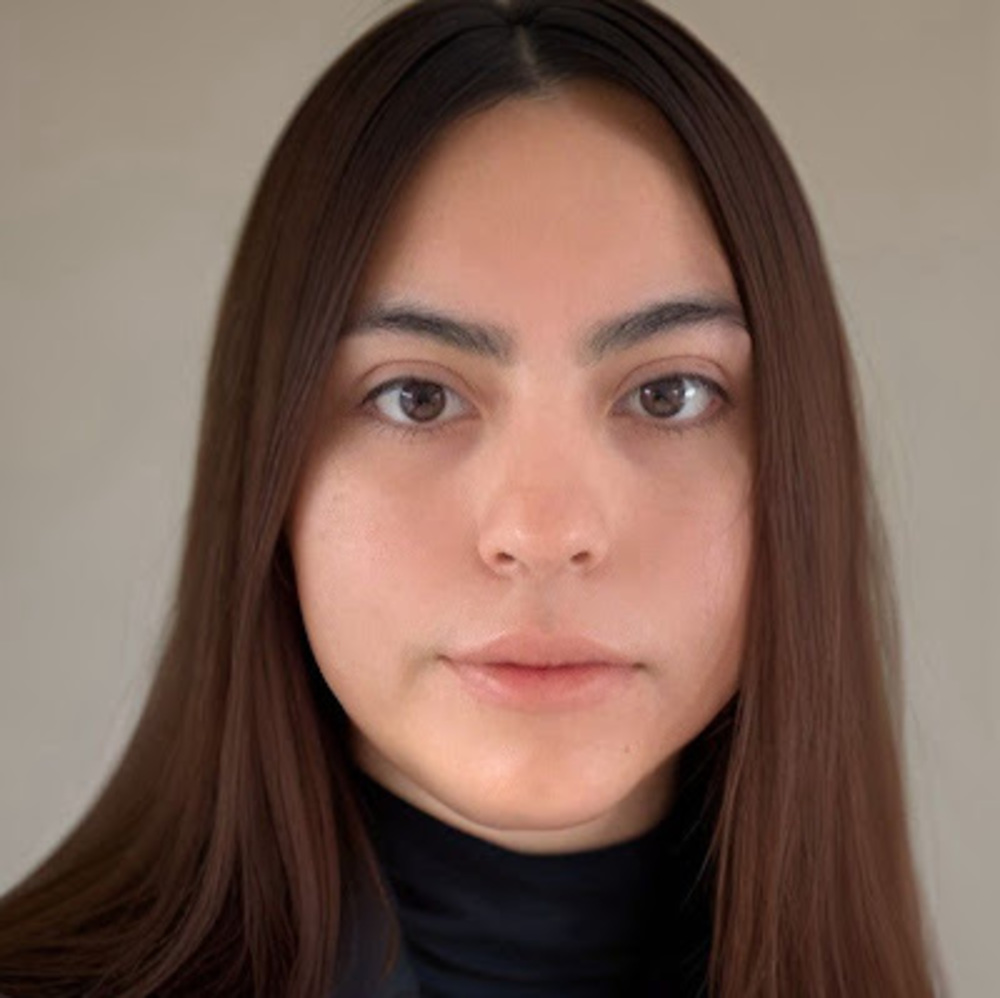 Meet your Posher, Cecilia